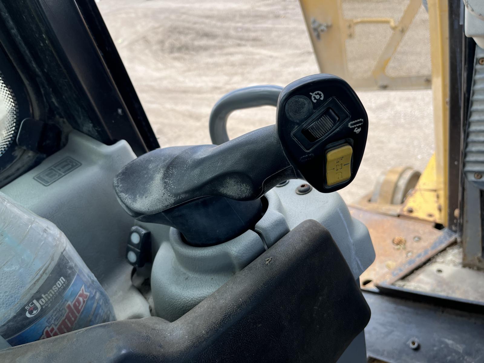 ./imagenes/INVOICE/2019/17771/TOPADOR FRONTAL CATERPILLAR D6T XW PARA PARTES (12).JPG